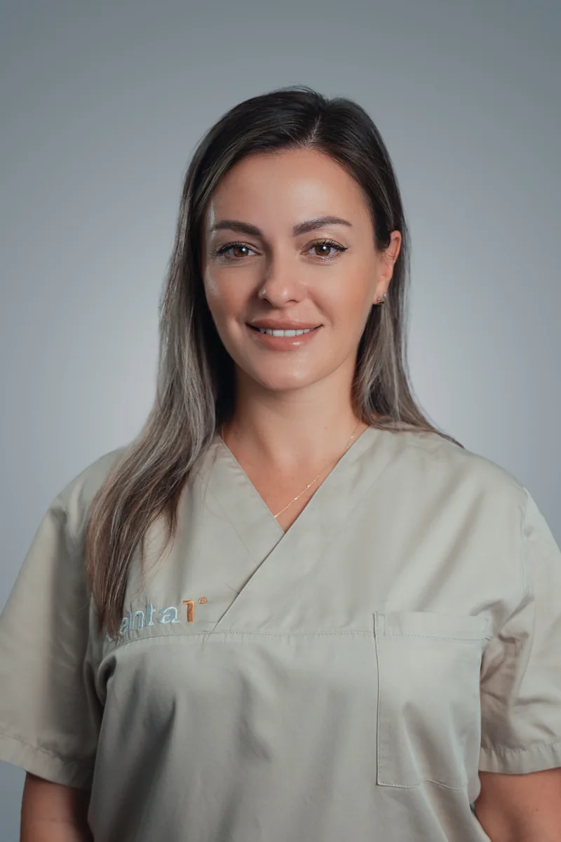 Dr. med. dent. Angelina Bespalov – Zahnärztin