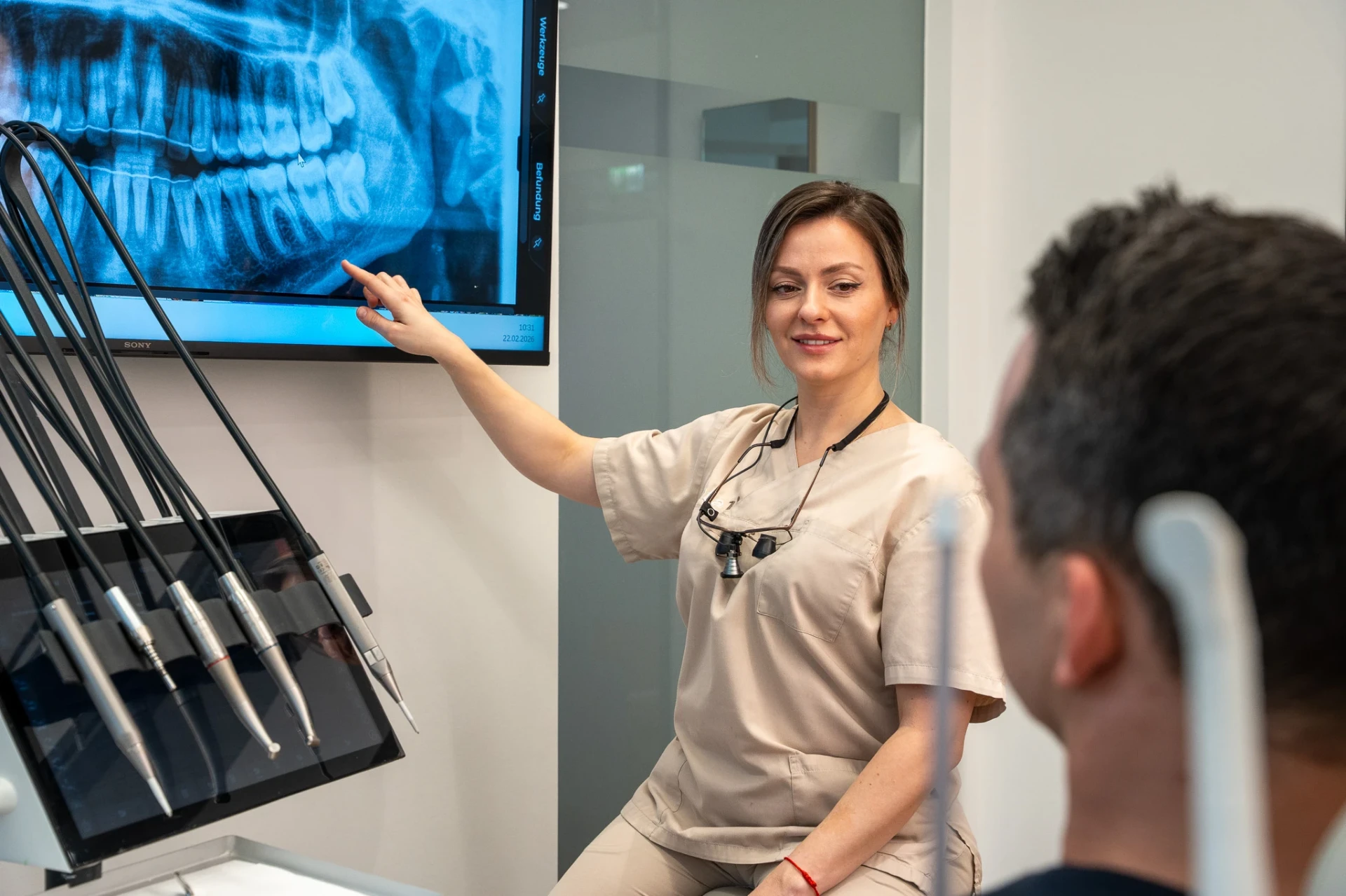 Denta1 Clinic Intro