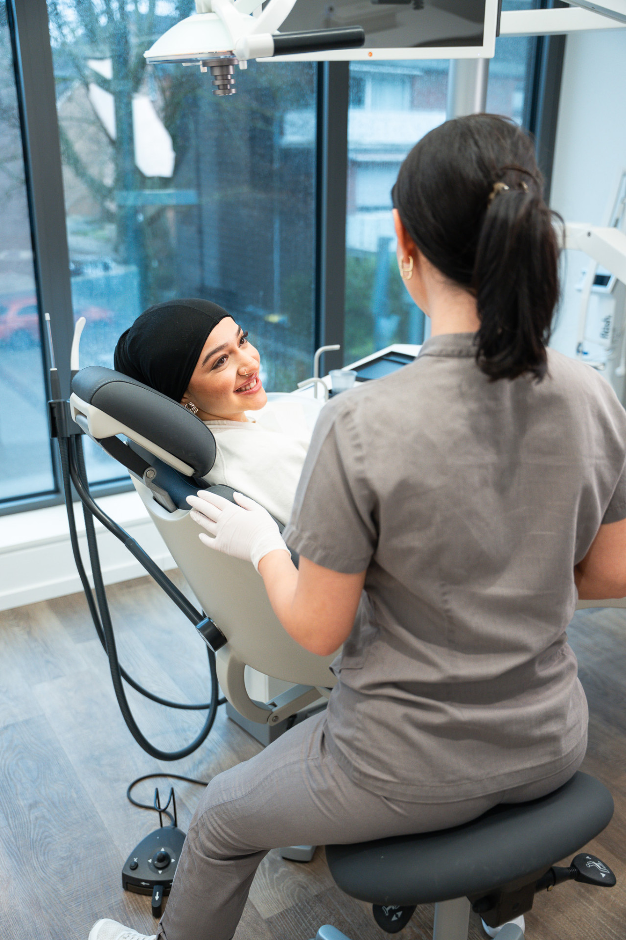 Professionelle Zahnreinigung bei Denta1 in Herne