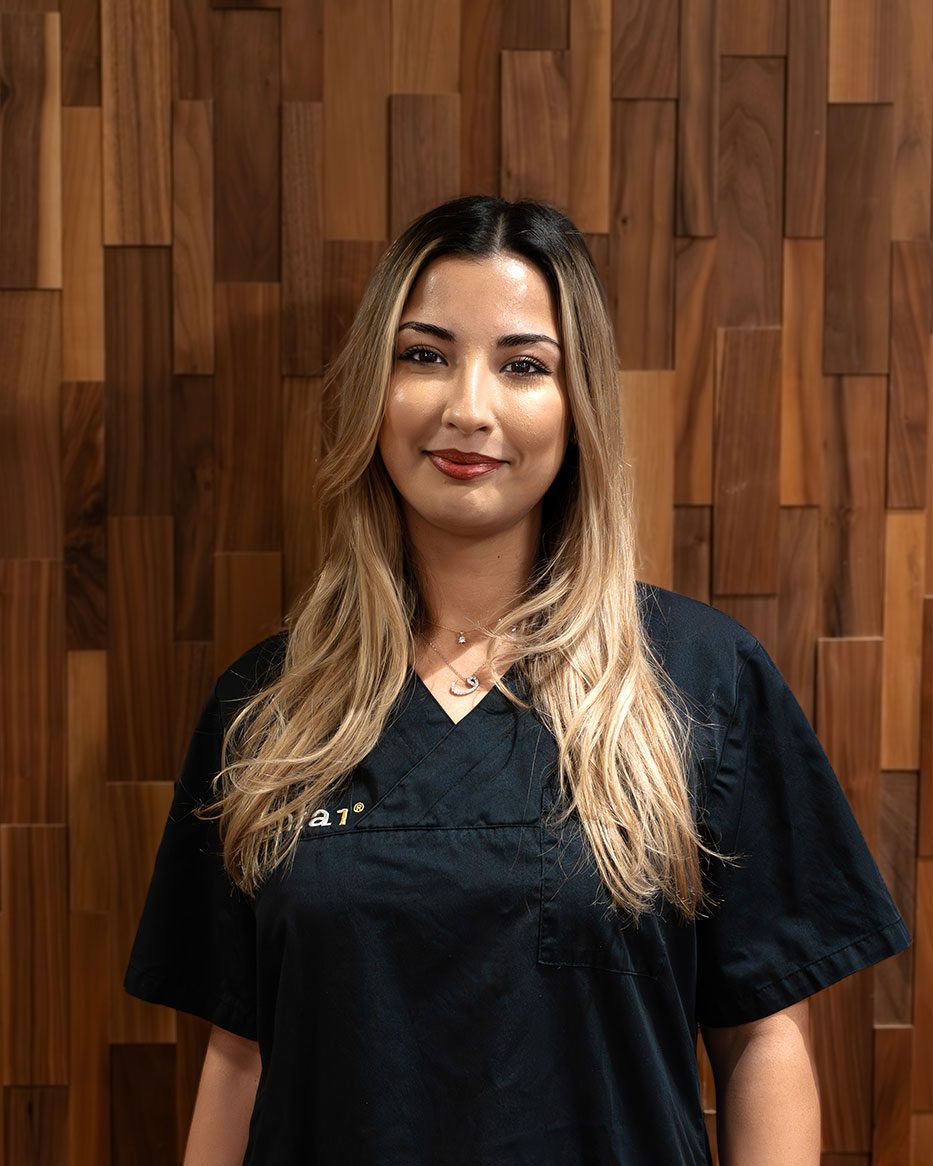 Zahnärzt:innen 30 Zahnärzt:innen 29